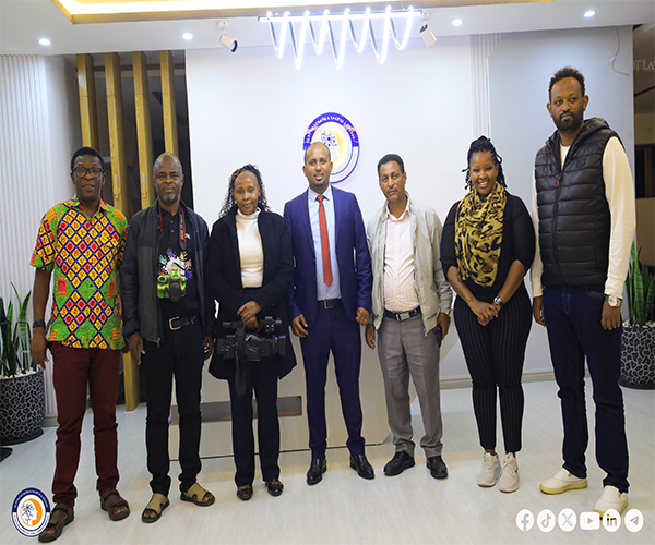 You are currently viewing Ethiopian Artificial Intelligence Institute Hosts Delegation of Journalists from Across Africa.